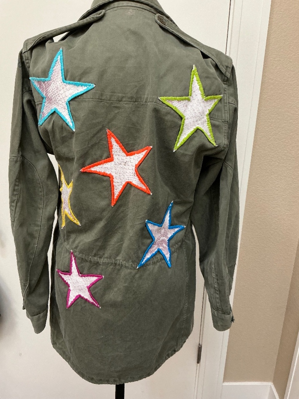 ROMI BASHA - Star Embroidered Vintage Military Jacket Sz L